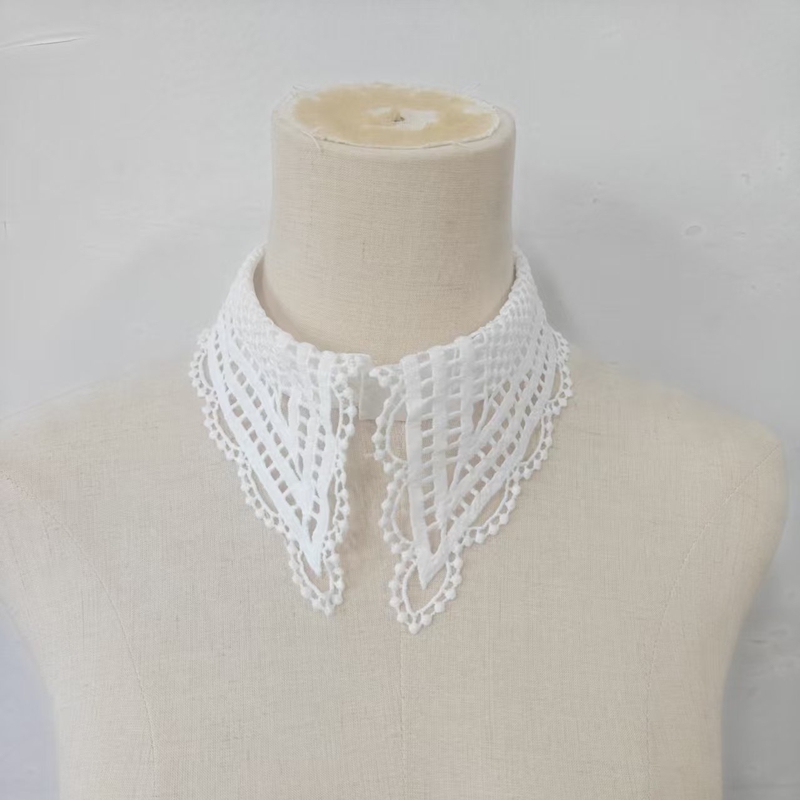 Lady White Ruffled False Colla - Embroidery 评论和价格